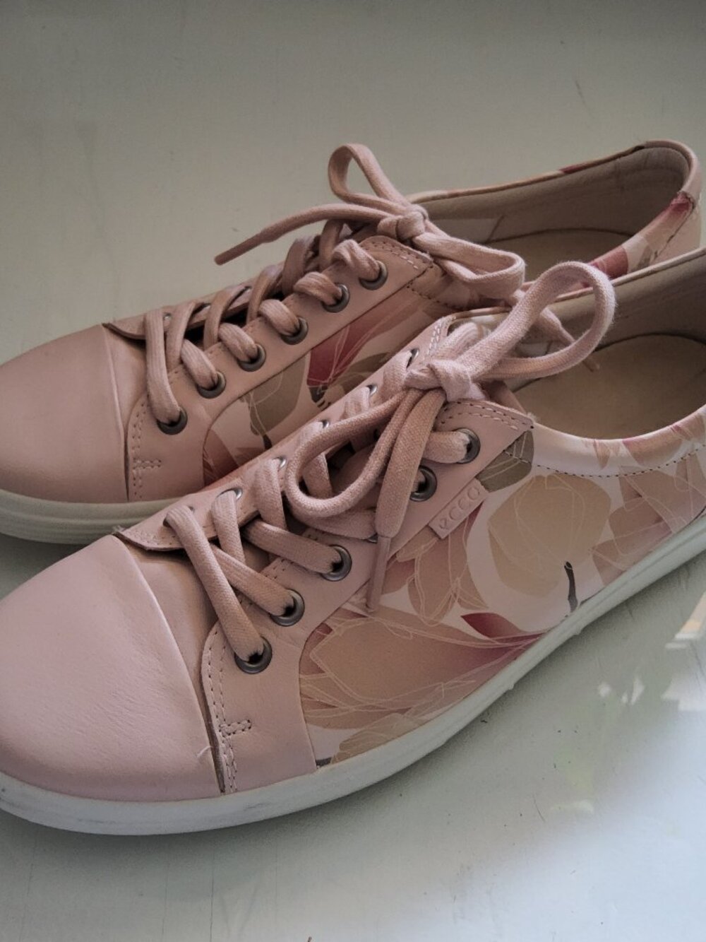 ECCO Women's Soft 7 Sneaker Size 11 US